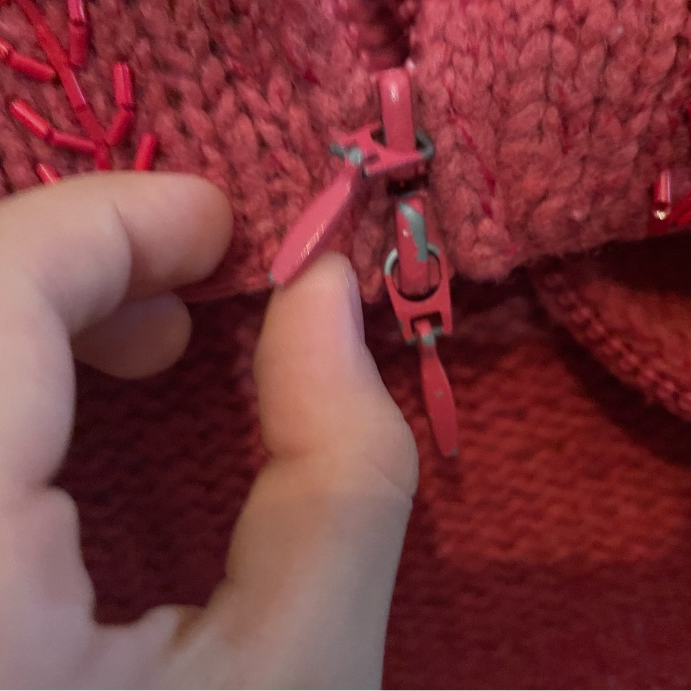 Women's Red Patterned Sweater - Picture 4 of 8